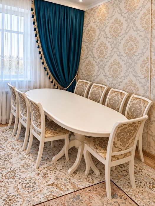 Продаи стол со стульями