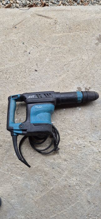 Picamer/ciocan demolator Makita HM1111C