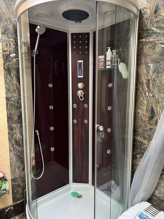 СРОЧНО продам душевую кабину