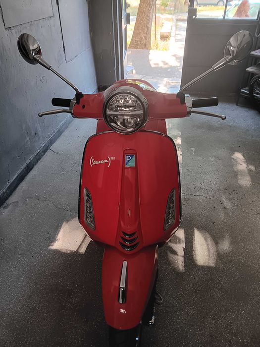 Scuter Vespa Primavera 125 Red (NOU)