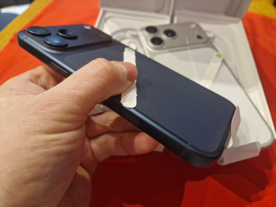 -Iphone 17Pro Max, Nou, 256Gb, 12Ram, 0 cicluri incarcare, neactivat,