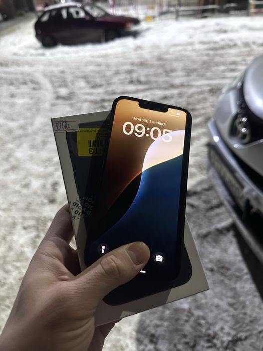 Продам айфон 13 128 гб