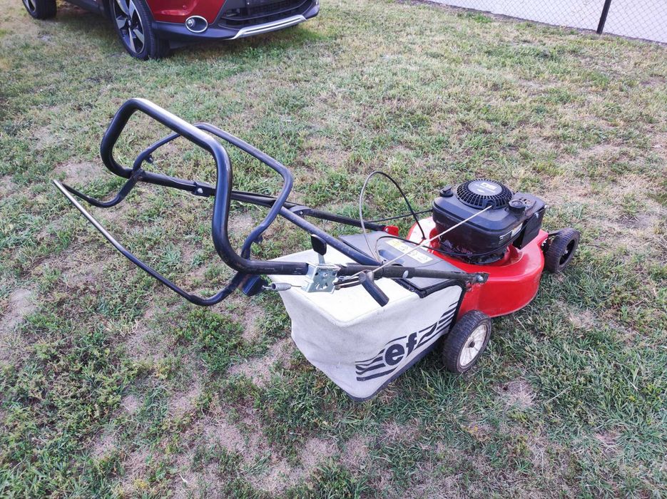 Бензинова самоходна косачка с кош Efco BriggsStratton Quantum50 190cc 5кс 4t 47см 30кг