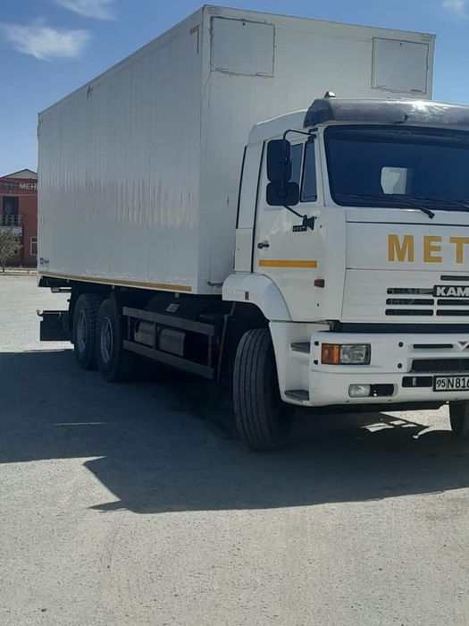 kamaz zabatsqóy  gaz yil2023   km50 000  narxi 60 000$$