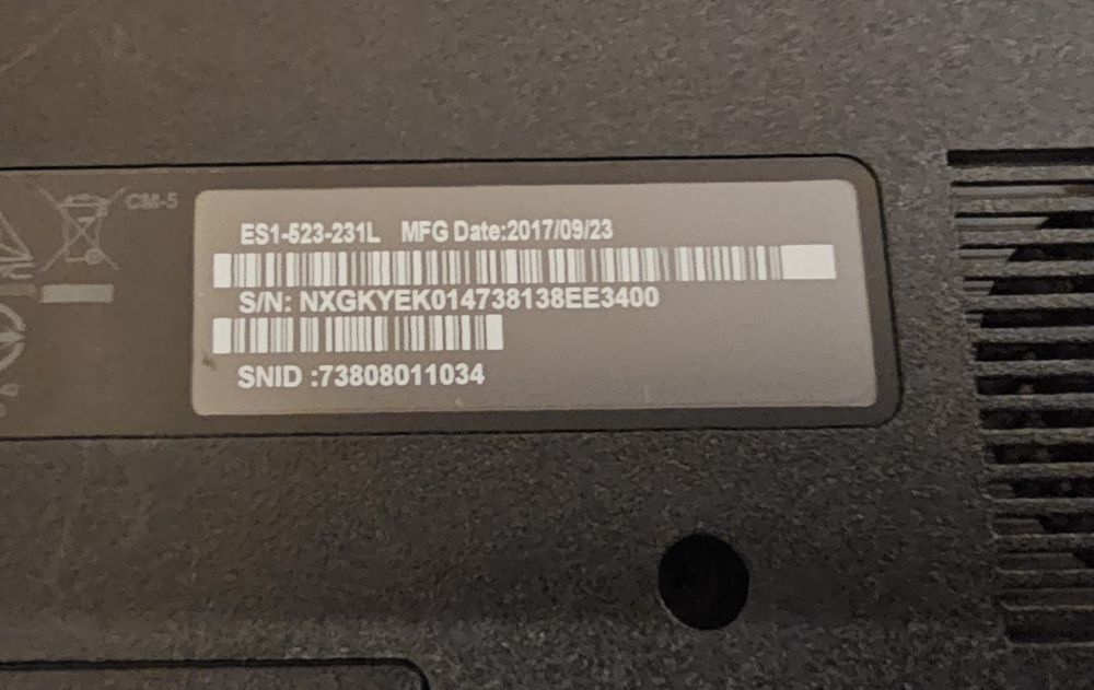 Лаптоп Acer ES1-523-231L