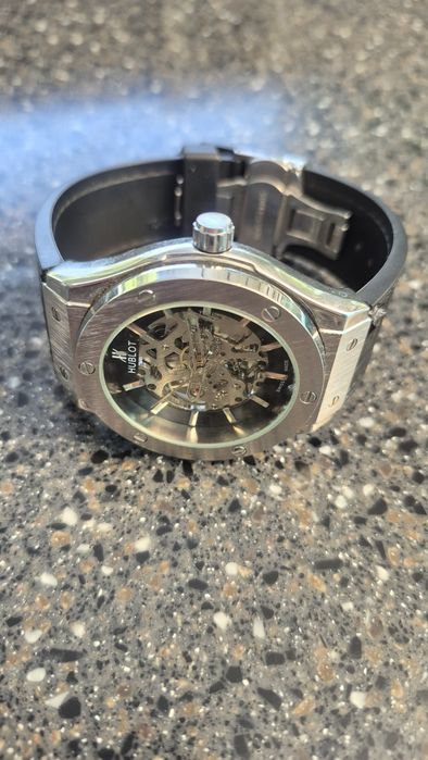 Hublot Skeleton mexanik qo‘l soati

Narxi: 900 000 so‘m

Chiroyli va k