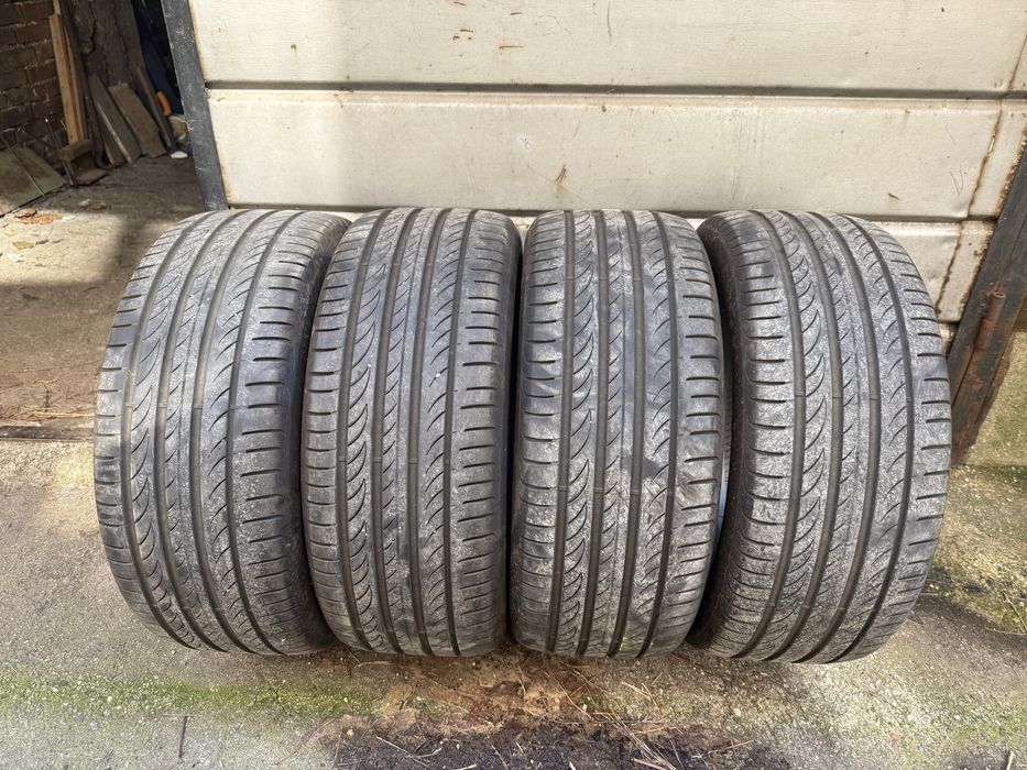Pirelli Powergy 225/45/17 летни