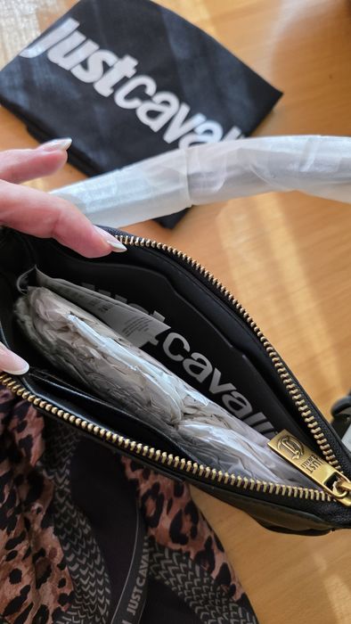 Geantă Just Cavalli cu eşarfă
