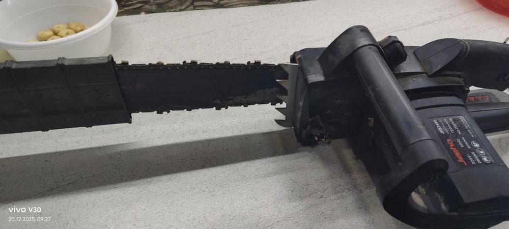 Продается электропила