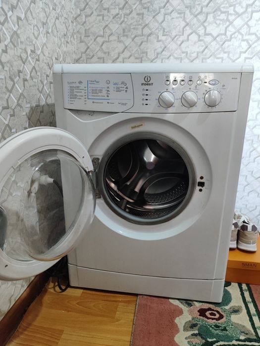 Продам стиральную машину