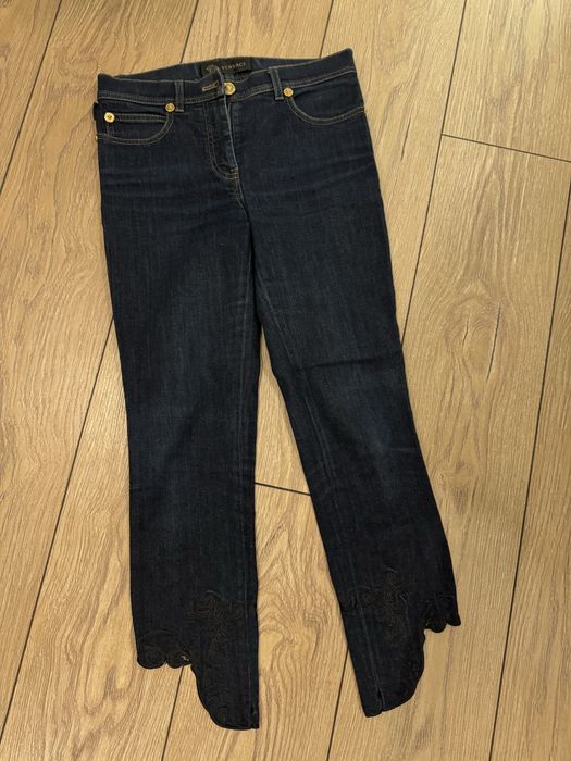 Женские джинсы Versace