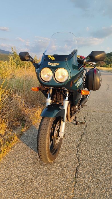 Мотор Турист Triumph Sprint 900
