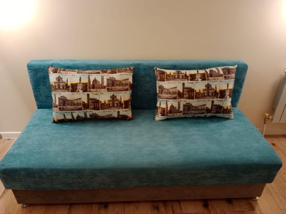 Срочно продам диван