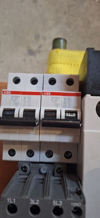 Продаются автоматические выключатели