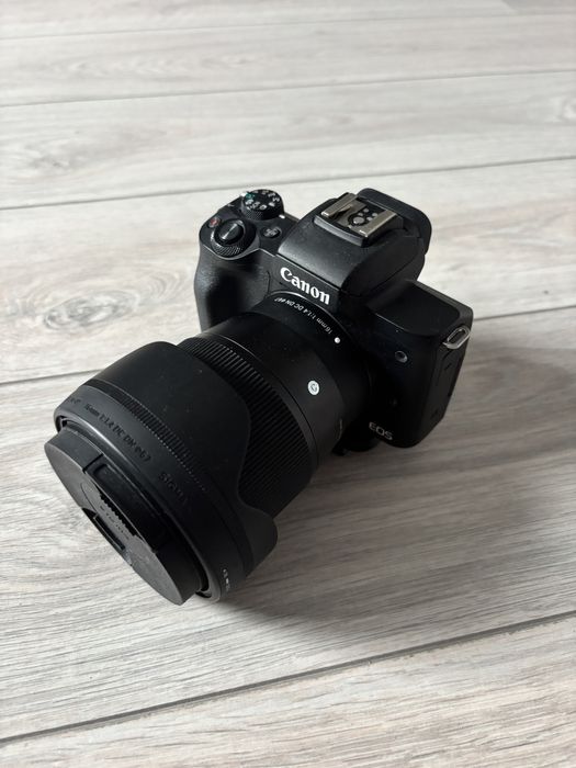 Canon M50 + Sigma 16mm f1.4