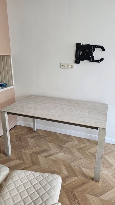 Мебель (стол, стульчик, кровать)