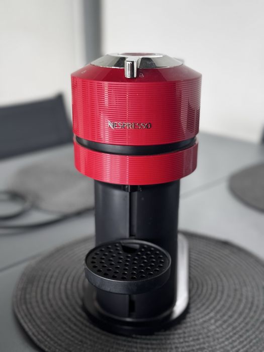 Aparat de cafea Esspresor Vertuo Next C Cherry Rosu