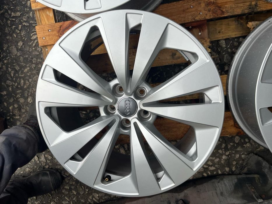 19'' Et20 алуминиеви джанти Аudi Q5 Q7 A8 A7 A6 A5 Q8 4M8601025 ном102