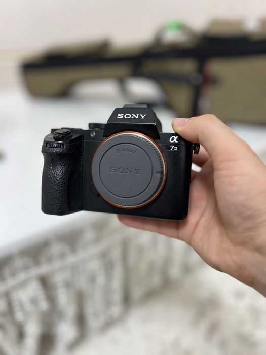 Sony A7II Body. Professional Full Frame kamera sotiladi