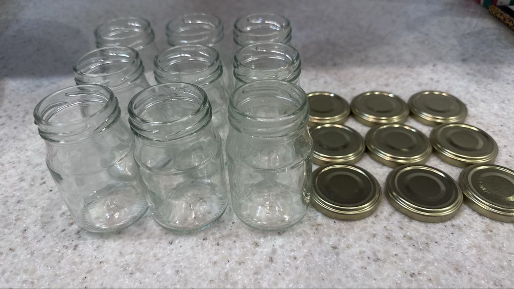 Банка стеклянная