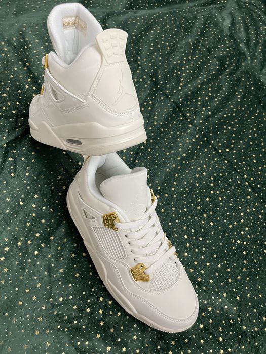 JORDAN 4 Metallic Gold
