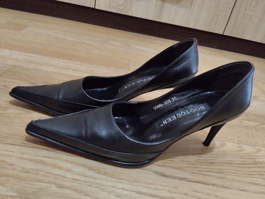 продам женские туфли