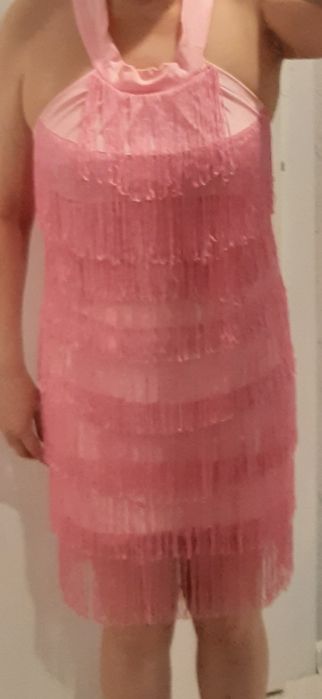 Вечерние платье с бахрамой. Разного цвета, размер  44