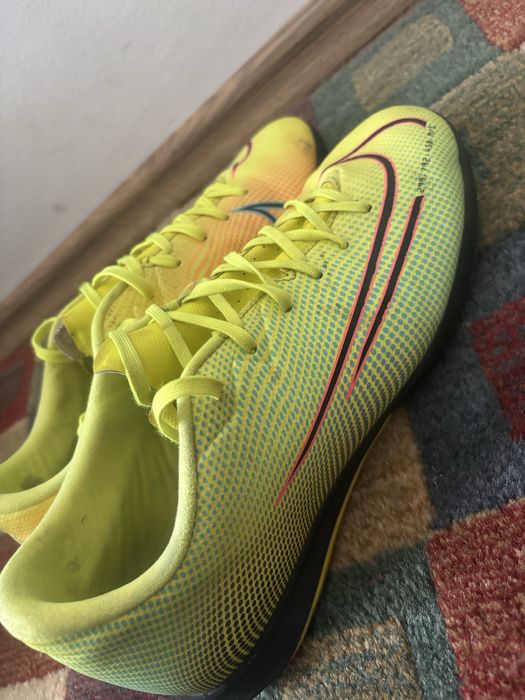 Adidasi nike mercurial 200s