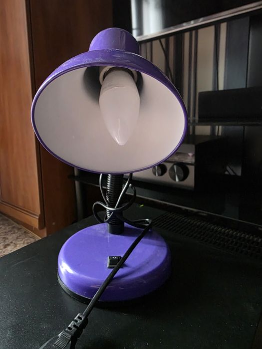 Продаю  настольную лампу IN HOME