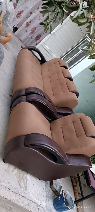 Диван и 2 кресла