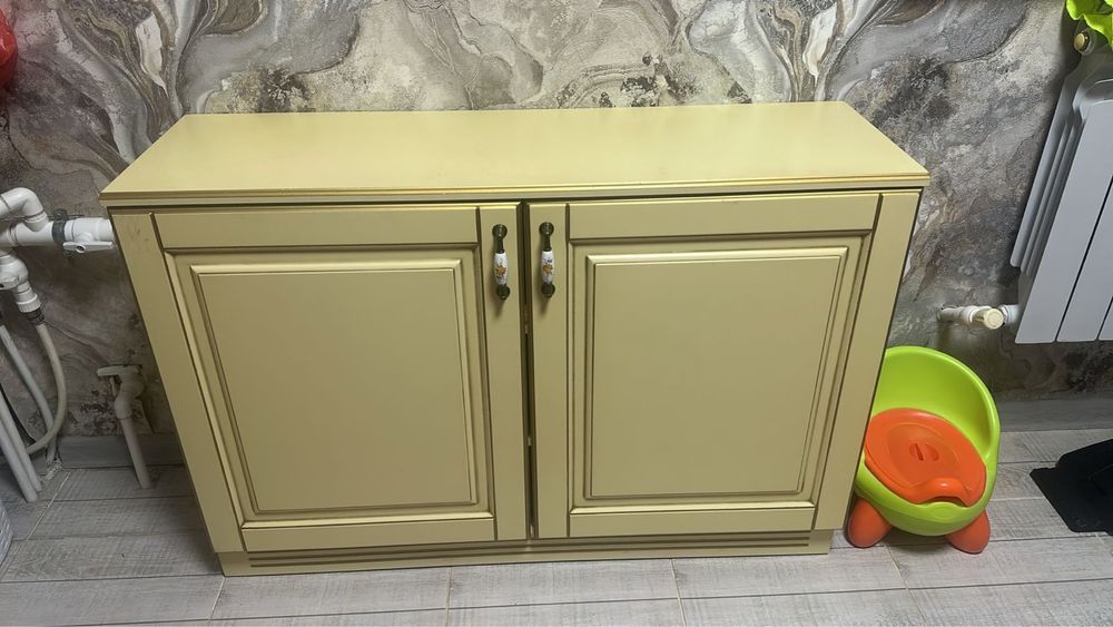 Стол стулья спальный гарнитур