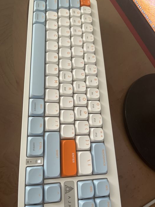 Продам клаву ajazz  680akl