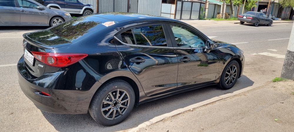 Продам Мазда 3, 2015 года