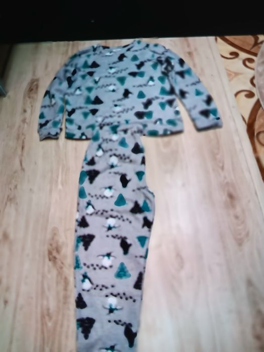 Чисто нови зимни  дамски пижами