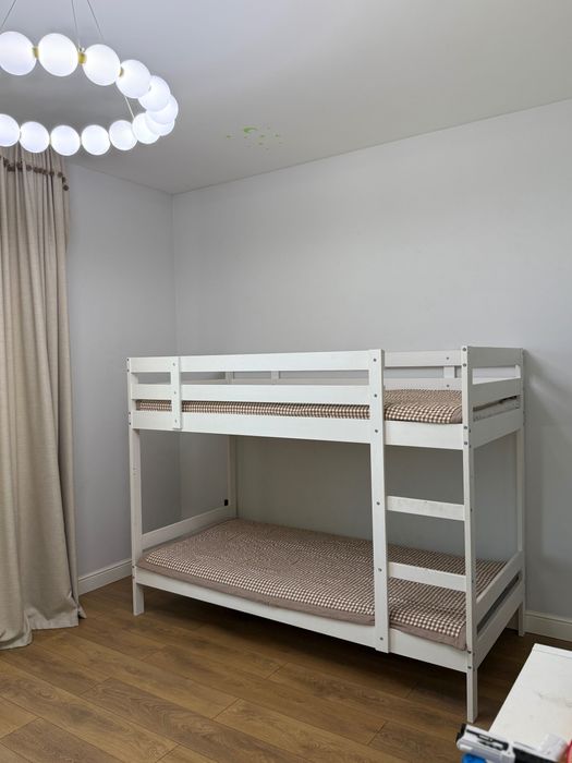 Двухъярусная кровать