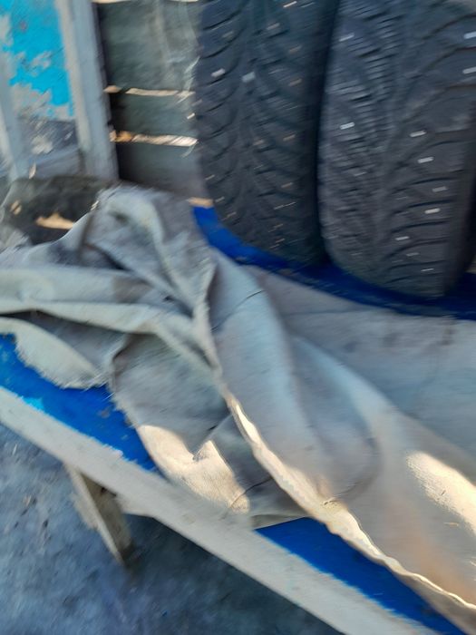 Шины 4 штук 65R15