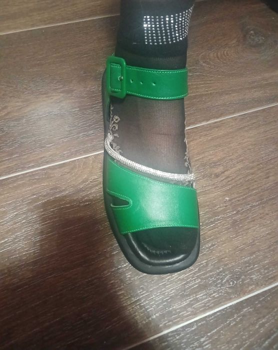 Продам обувь новую