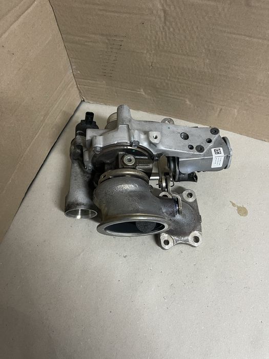 Turbina Peugeot 3008 II 1.2 thp 9836081180 Peugeot 208 / 2008  1.2b 130cp
