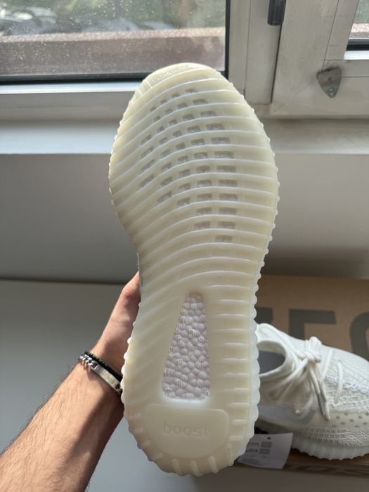 Yeezy 350 V2 bone (white)