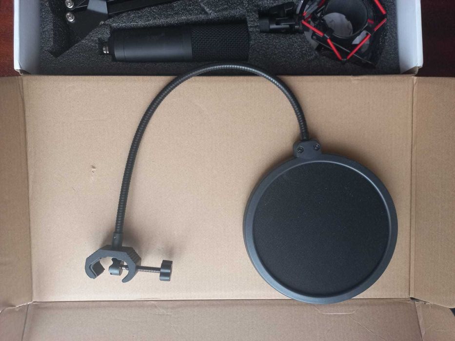 продам микрофон Fifine T732