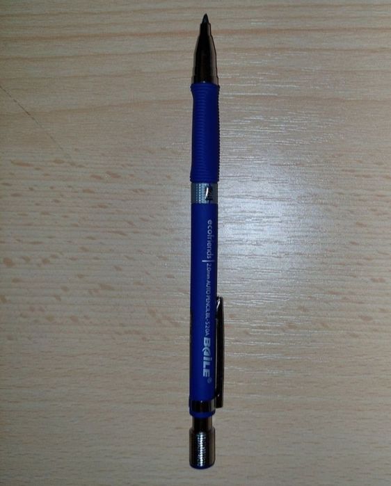 Creion mecanic mina 2 mm