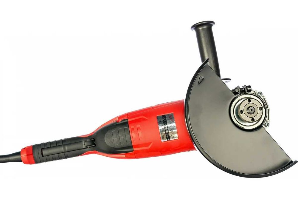 Угловая шлифмашина Milwaukee AG 22-230 DMS