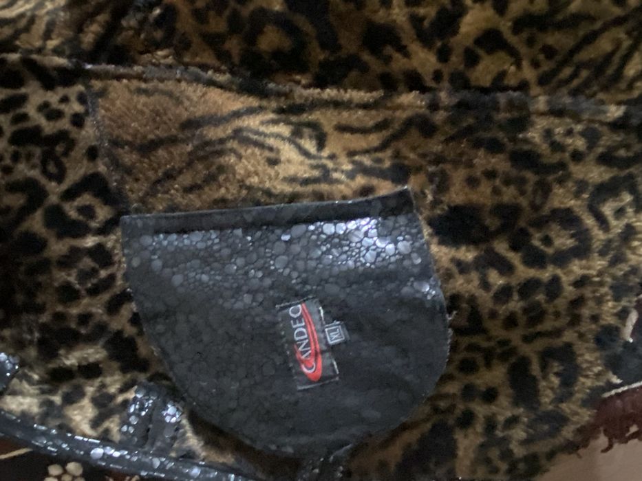 Продам детскую дубленку