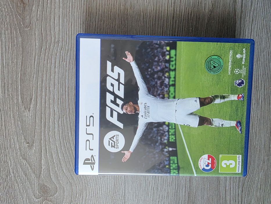 Vand EA FC25 pentru PS5