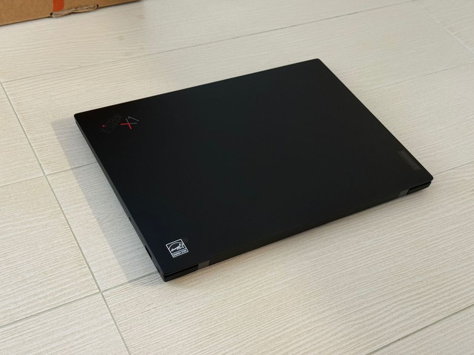 Чисто Нов Лаптоп 14’FHD+IPS Touch Lenovo Thinkpad X1 Carbon Gen11 Core  i5-1345u 16GB LPDDR5 6400Mhz 256GB SSD Nvme