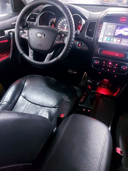 Продам kia sorento 2014