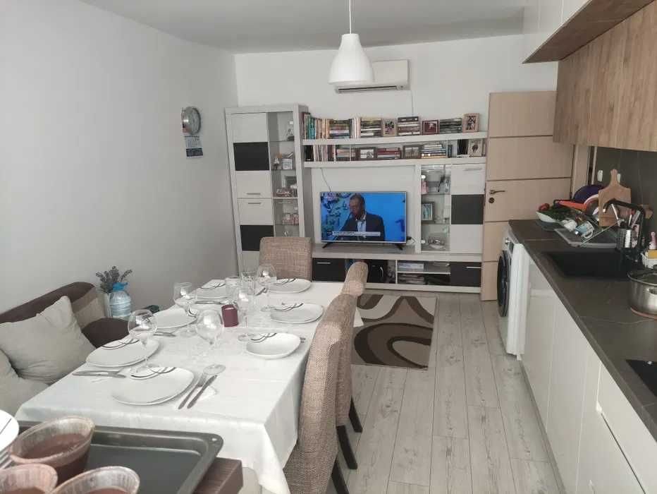 Дава се под наем Тристаен апартамент в Бургас, Меден рудник - зона А - 65 кв.м за 325 € - Снимка #6