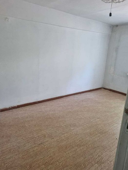 1-этажда 3 хонали уй сотилади