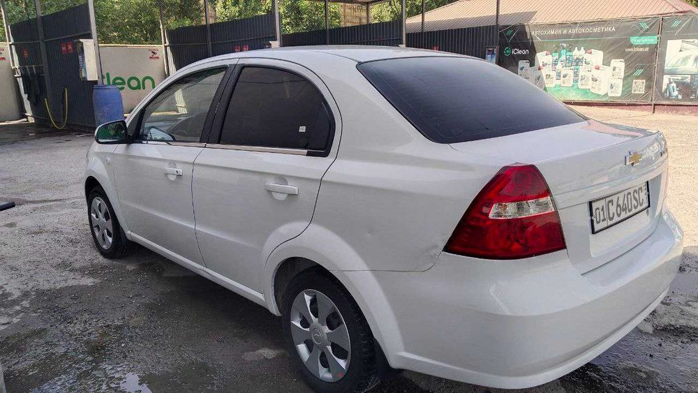 Нексия-3 белий 2018 механика