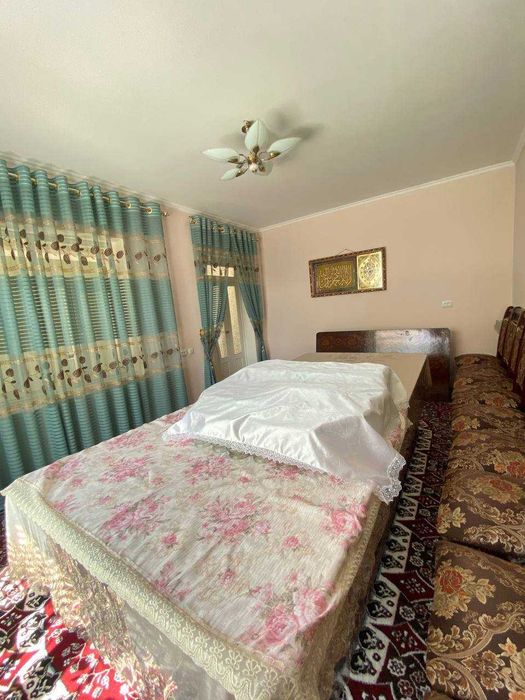 Sotiladi shinam va barcha sharoitlarga ega hovli uy!